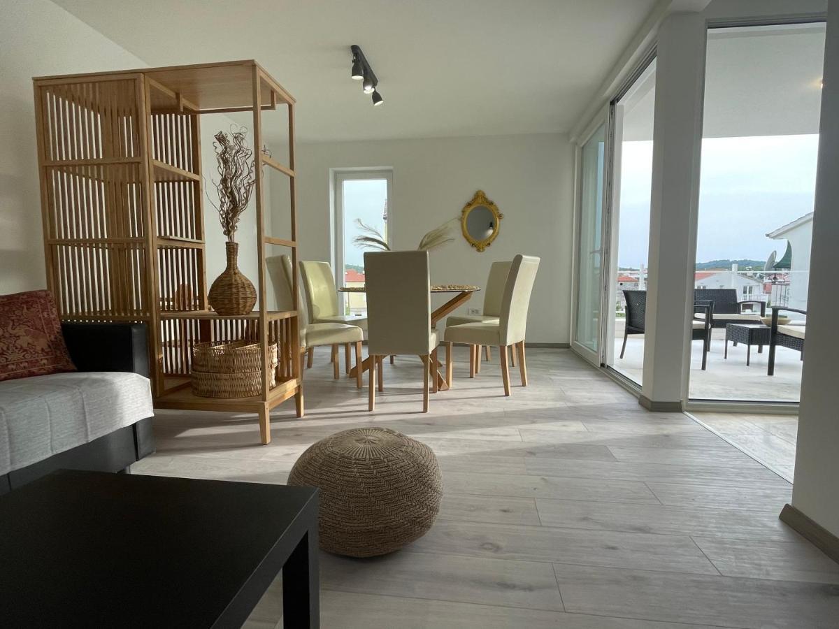 Vila Regina Apartment Regina With Swimming Pool Jezera Esterno foto
