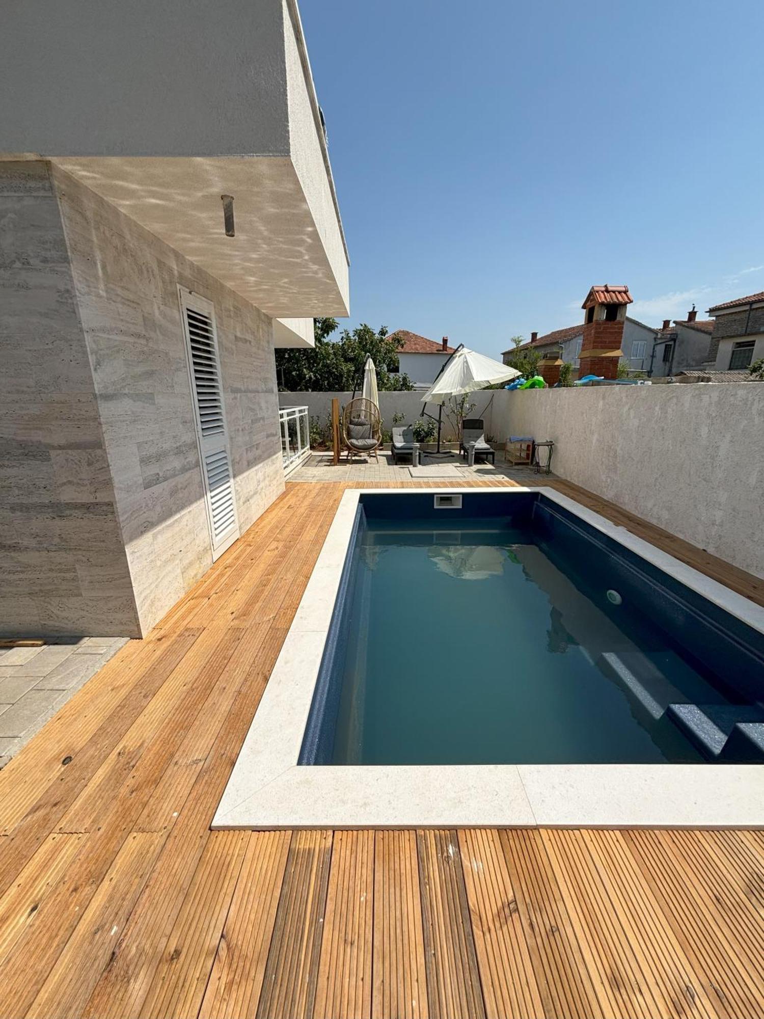 Vila Regina Apartment Regina With Swimming Pool Jezera Esterno foto